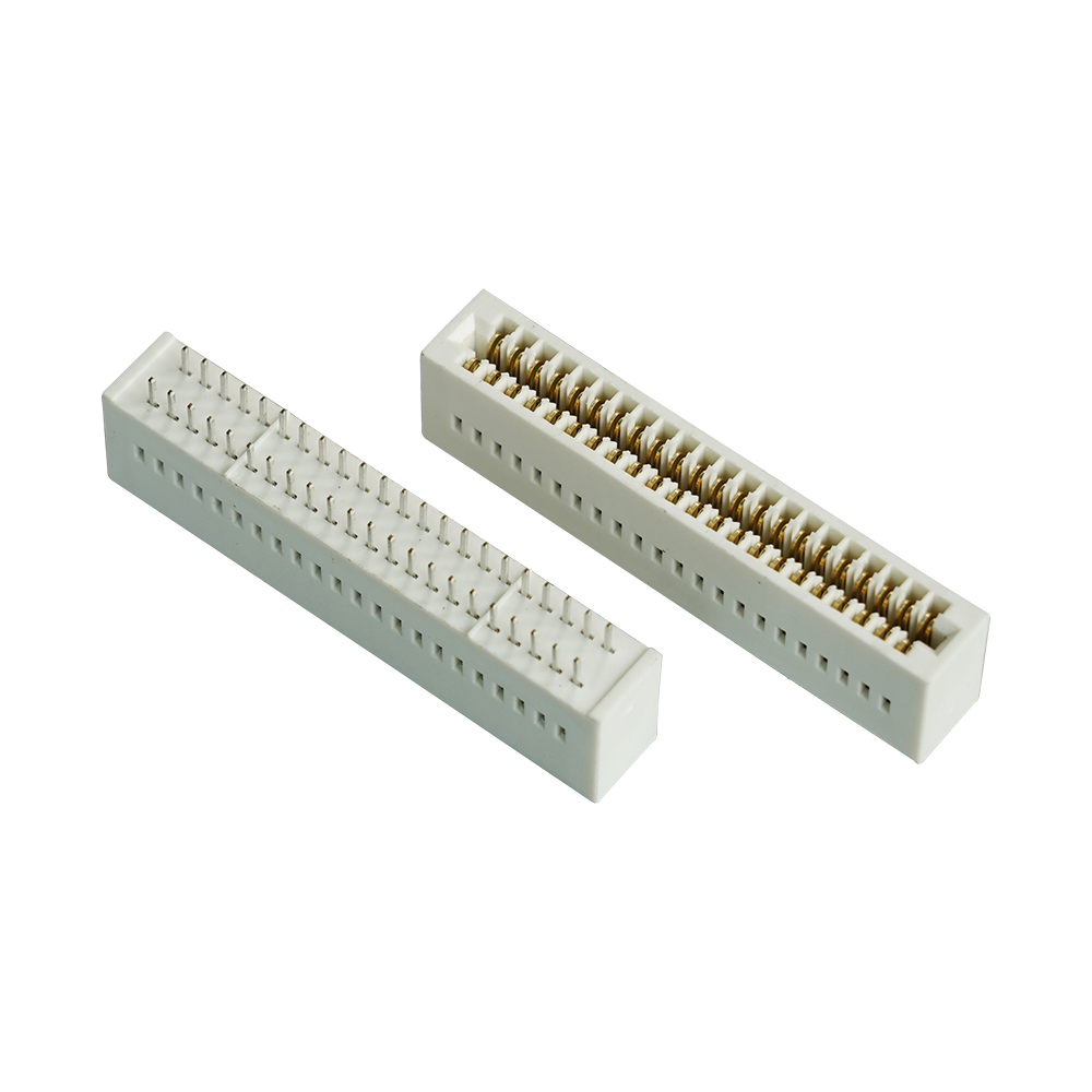 金手指插槽的多用途特性